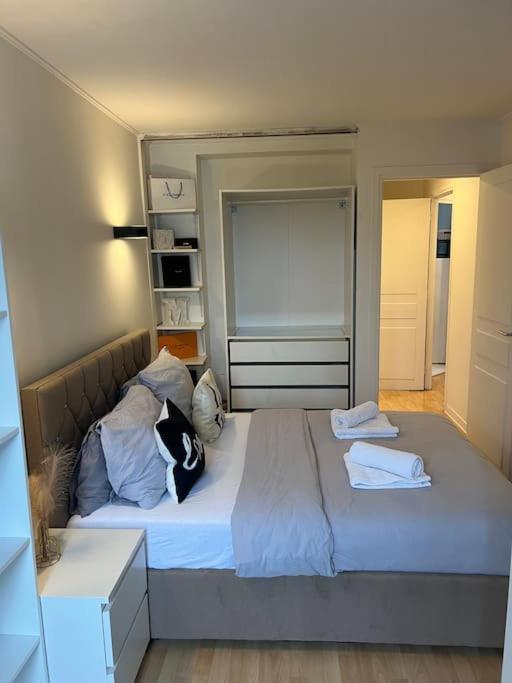 Appartement Paris Vue Tour Eiffel Trocadero Buitenkant foto