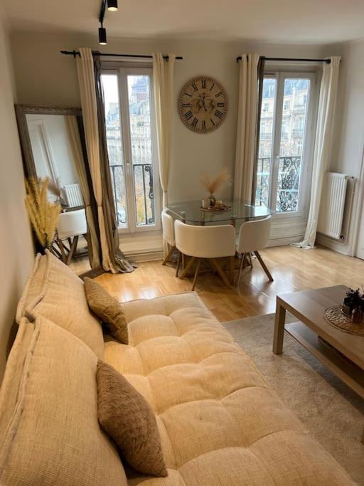Appartement Paris Vue Tour Eiffel Trocadero Buitenkant foto